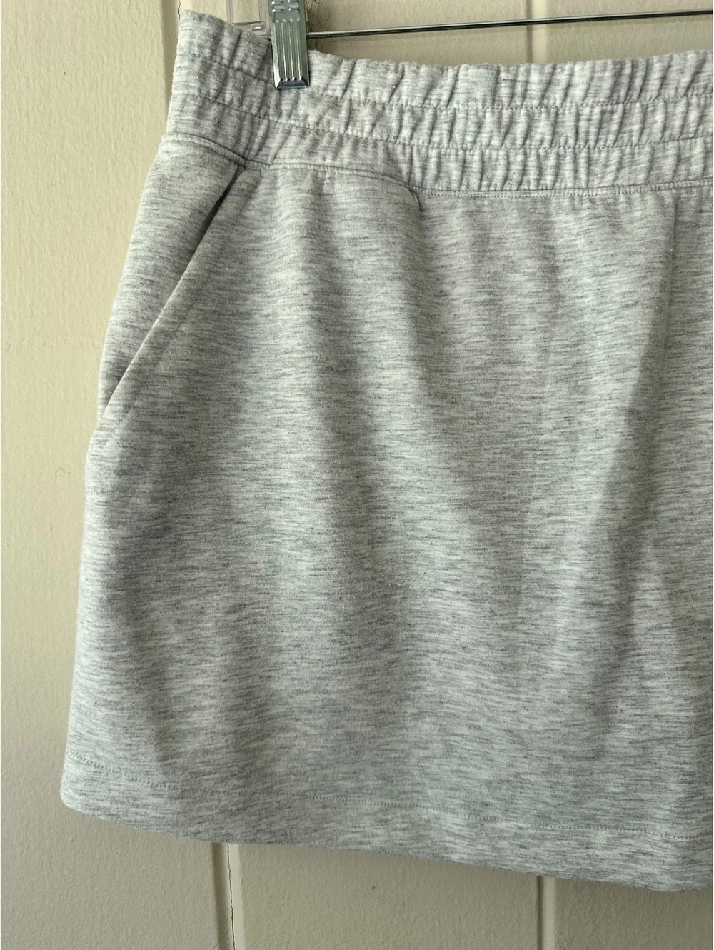 Yogalicious Scuba Zuri Skort with Pockets Light Gray Tennis Skirt Size XL